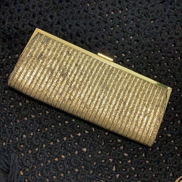 Classy Glamorous Golden Textured Evening Bag Fashion Clutch HU Certified Vegan - Picture 4 of 16